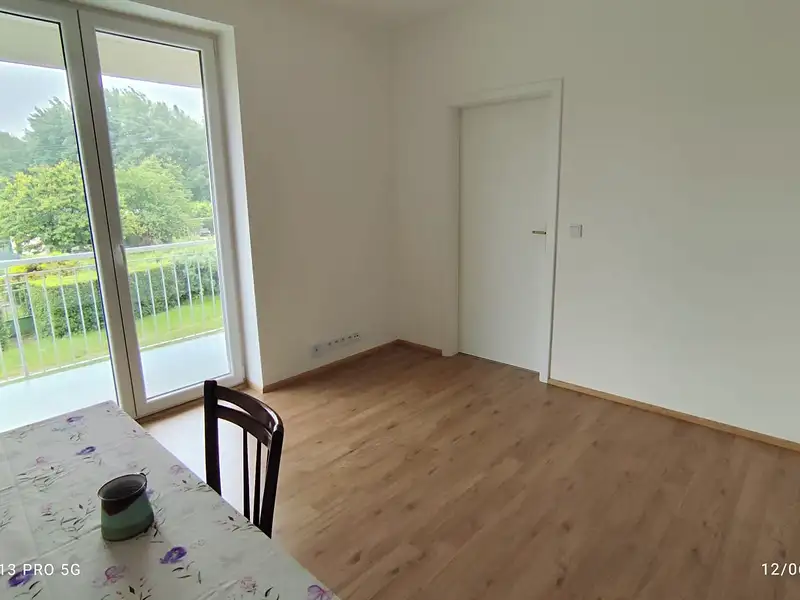 Pronájem bytu 2+kk 42 m², Nová Role – náhled fotky 3