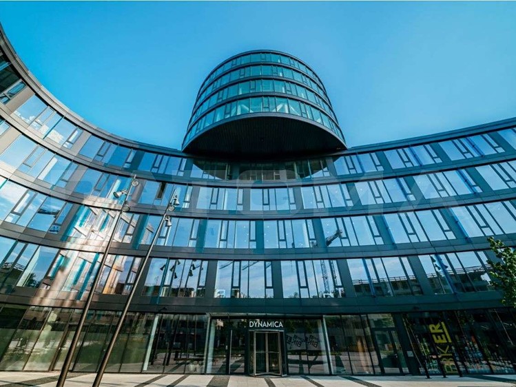 Pronájem komerčního prostoru, 1 292 m² (6 z 16)