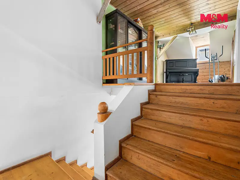 Prodej rodinného domu 130 m², pozemek 681 m², Háje nad Jizerou – náhled fotky 2