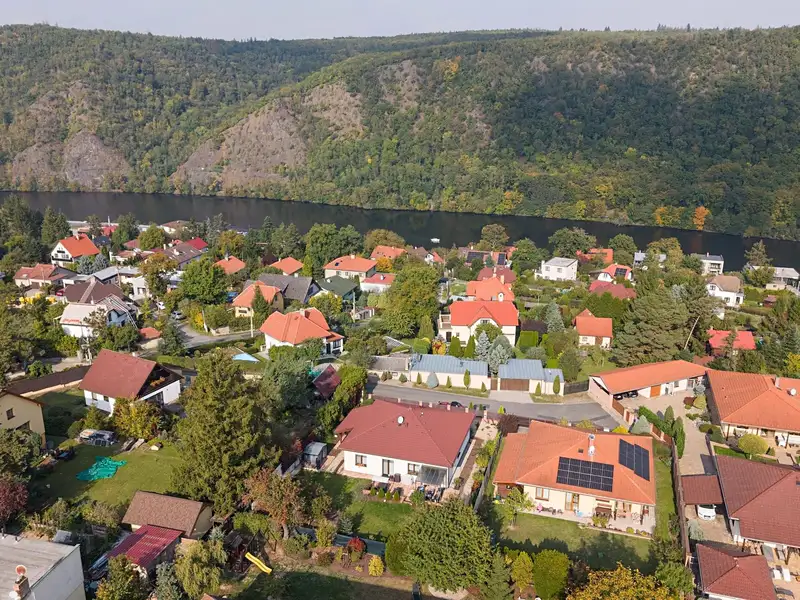 Prodej rodinného domu 117 m², pozemek 757 m², Měchenice – náhled fotky 3