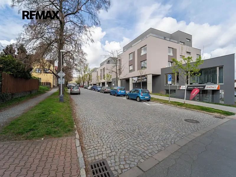 Prodej garážového stání 31 m², Kolín – náhled fotky 2