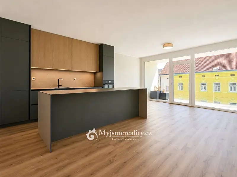 Prodej bytu 3+kk 76 m², Znojmo – náhled fotky 2