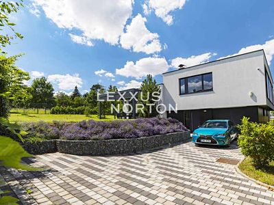 Prodej rodinného domu 267 m², pozemek 959 m²