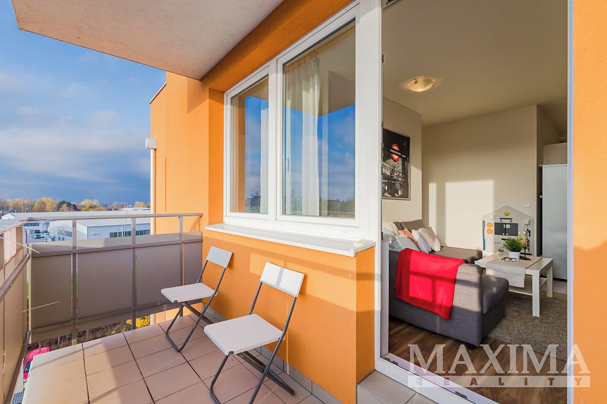 Pronájem bytu 1+kk 32 m² – fotografie 4
