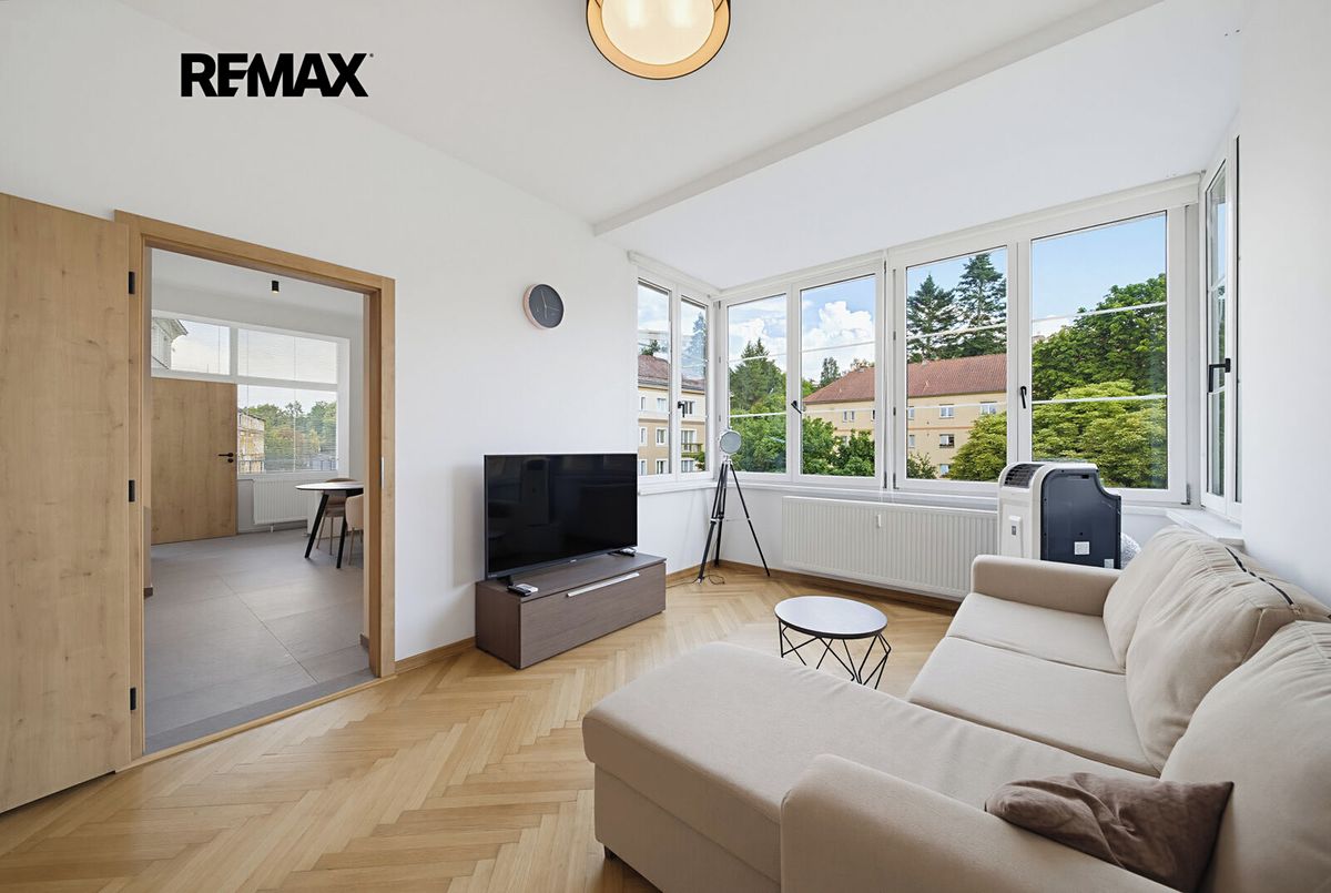 Prodej bytu 3+1 77 m², Karlovy Vary – fotka 1 z 3