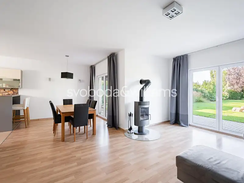Prodej rodinného domu 119 m², pozemek 518 m², Bašť – náhled fotky 2