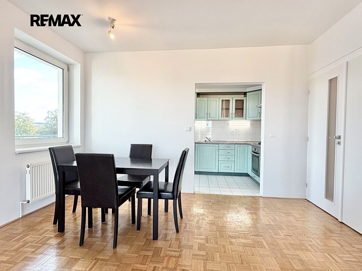 Pronájem bytu 2+1 64 m²