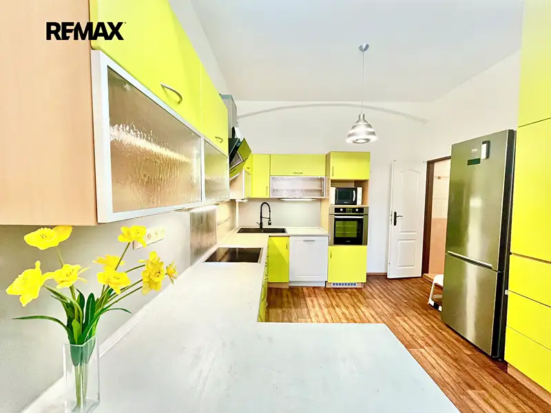 Pronájem bytu 5+1 127 m², Praha – náhled fotky 1