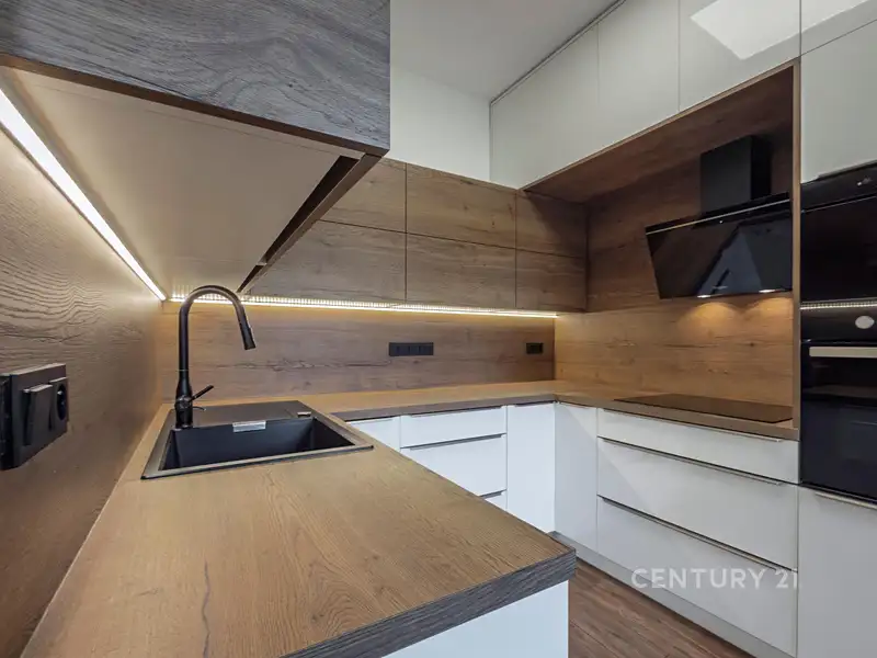 Pronájem bytu 3+1 84 m², Nový Jičín – náhled fotky 2