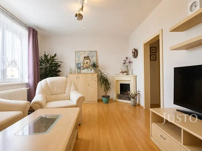 Prodej bytu 3+1 61 m², Písek – náhled fotky 1
