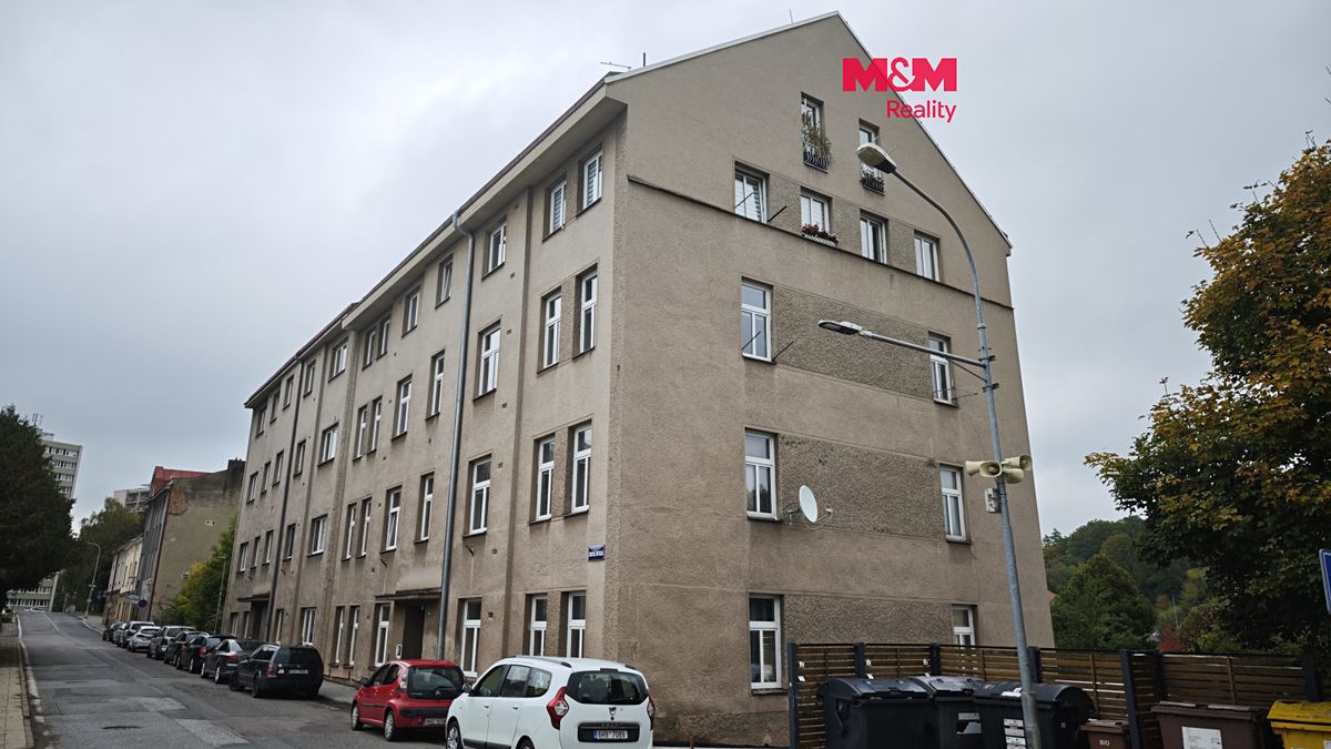 Pronájem bytu 2+1 61 m², Náchod – fotka 1 z 3