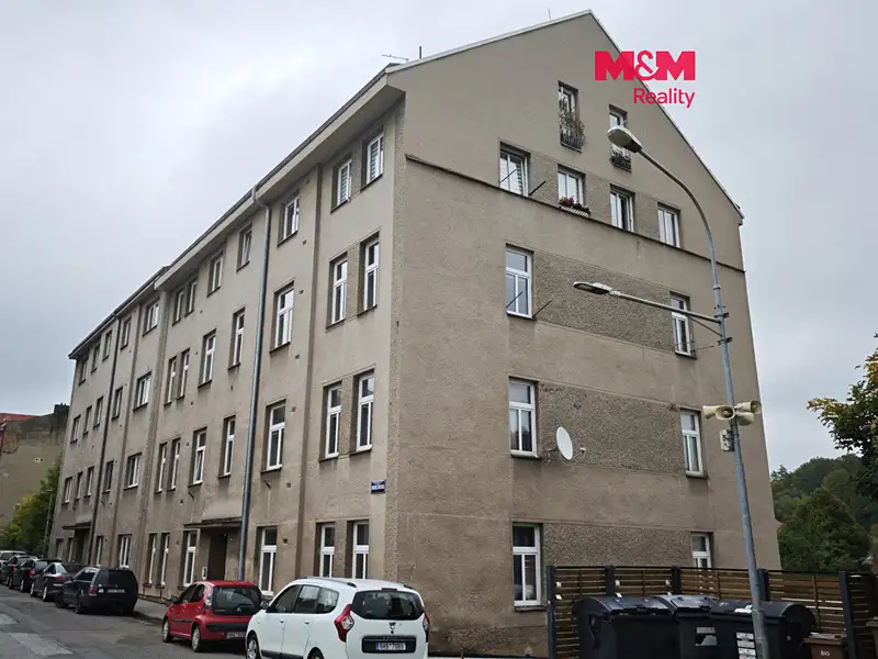 Pronájem bytu 2+1 61 m², Náchod – náhled fotky 1