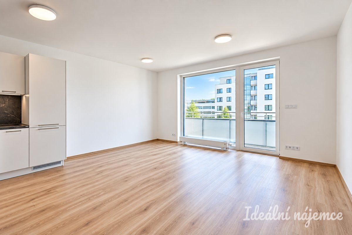 Pronájem bytu 1+kk 42 m² – fotografie 5