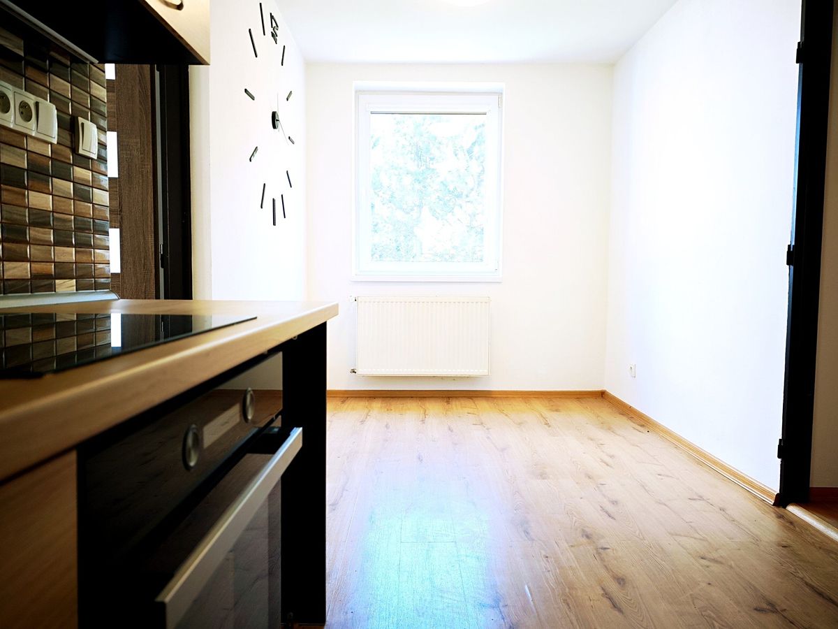 Pronájem bytu 3+1 76 m² – fotografie 4