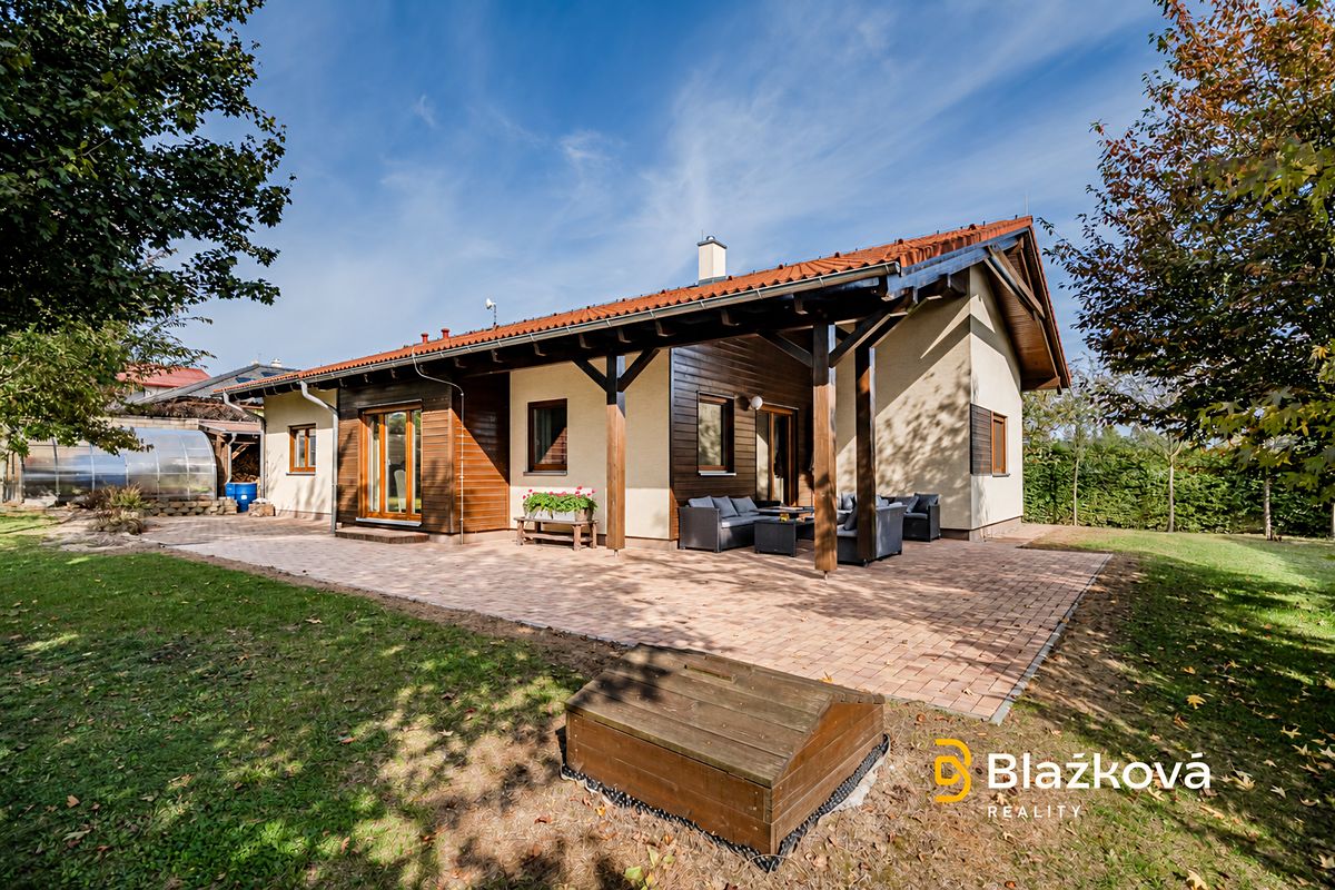 Prodej rodinného domu 132 m², pozemek 1188 m², Vřesina – fotka 1 z 3