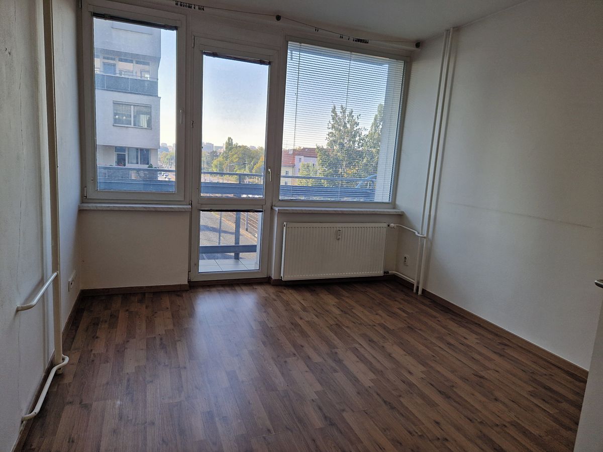 Pronájem bytu 1+kk 25 m² – fotografie 2