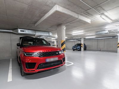 Pronájem garážového stání 15 m²
