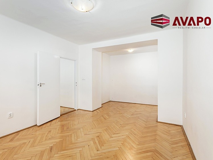 Pronájem bytu 2+1, 59 m² (6 z 11)