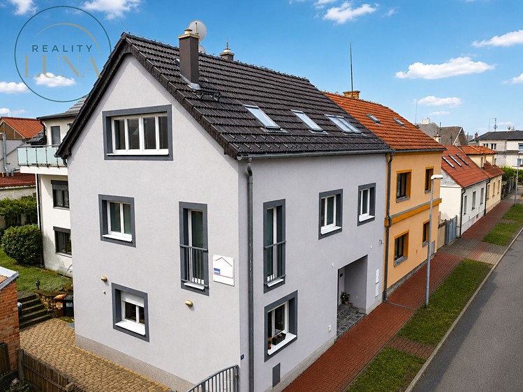 Haus zum Kauf, 376 m² (2 von 15)