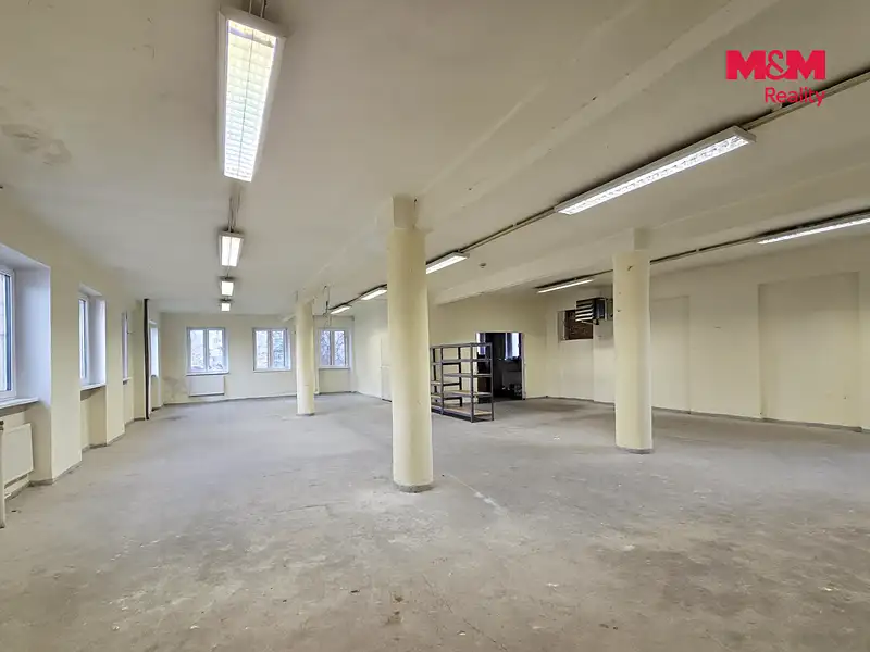 Pronájem obchodního prostoru 157 m², Karlovy Vary – náhled fotky 2