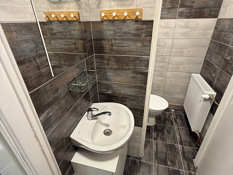 Комерційне приміщення на продаж, 450 м² (12 з 24)