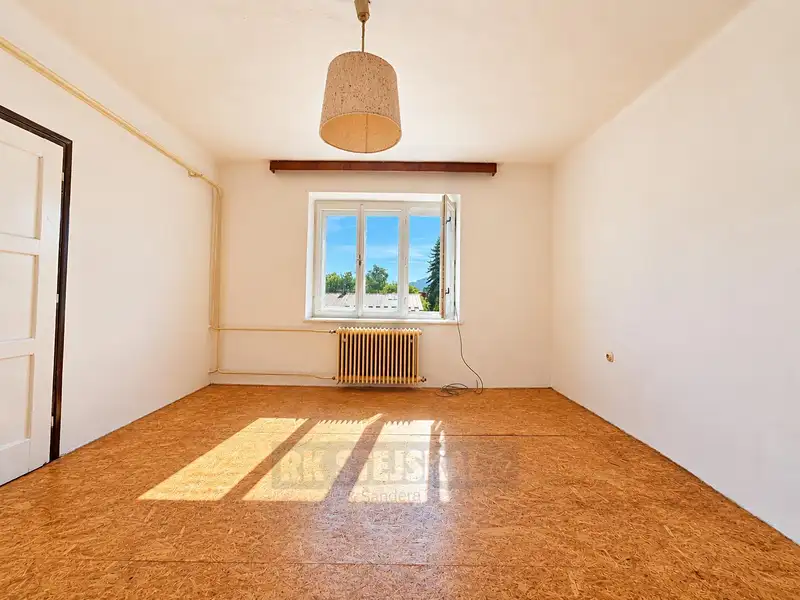 Pronájem bytu 2+1 76 m², Slavče – náhled fotky 3