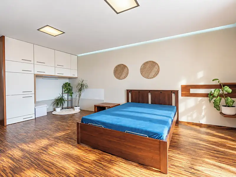 Pronájem bytu 1+kk 39 m², Pardubice – náhled fotky 2