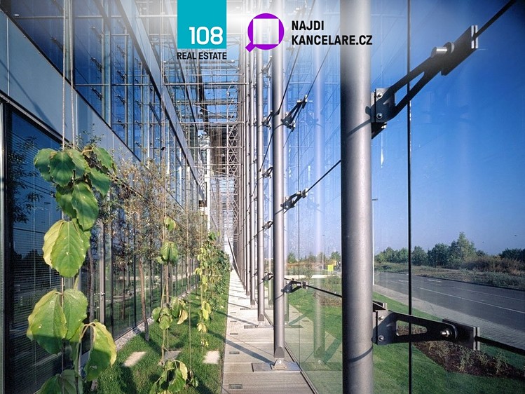 Pronájem komerčního prostoru, 2 041 m² (4 z 12)