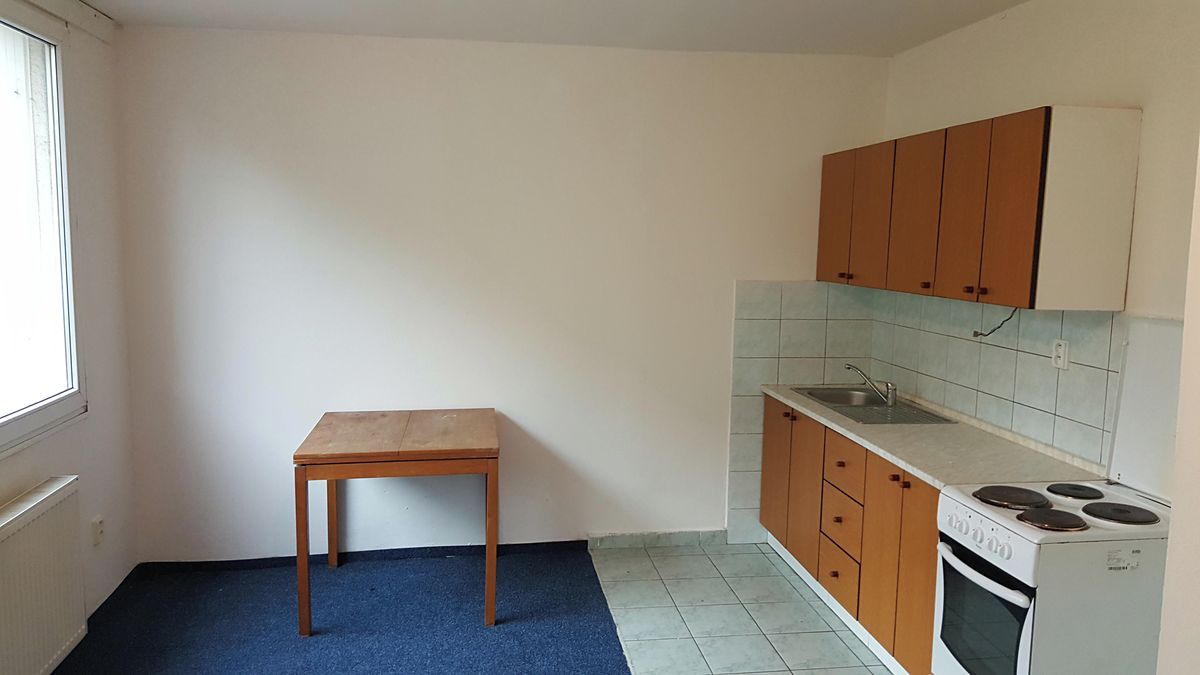 Pronájem bytu 2+kk 42 m² – fotografie 2