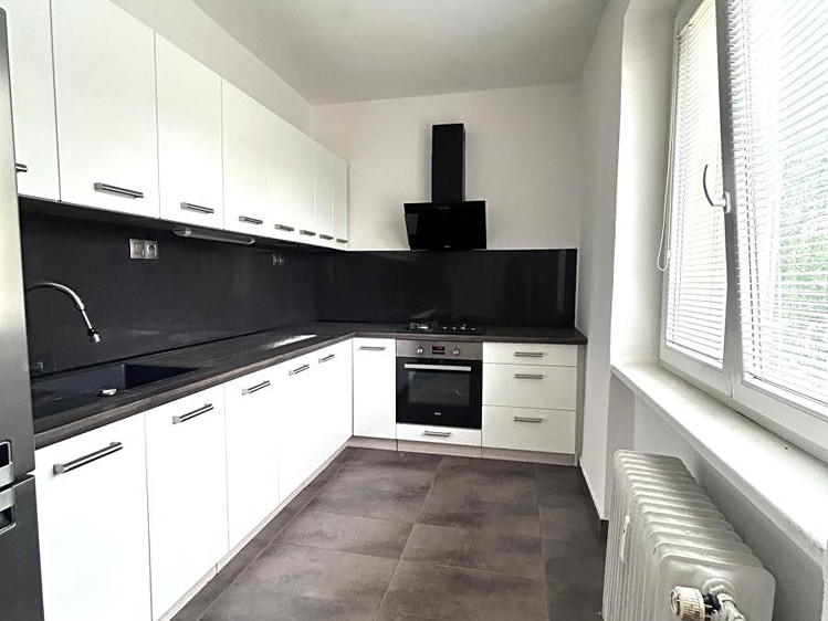 Wohnung 2+1 zur Miete, 53 m² (1 von 9)