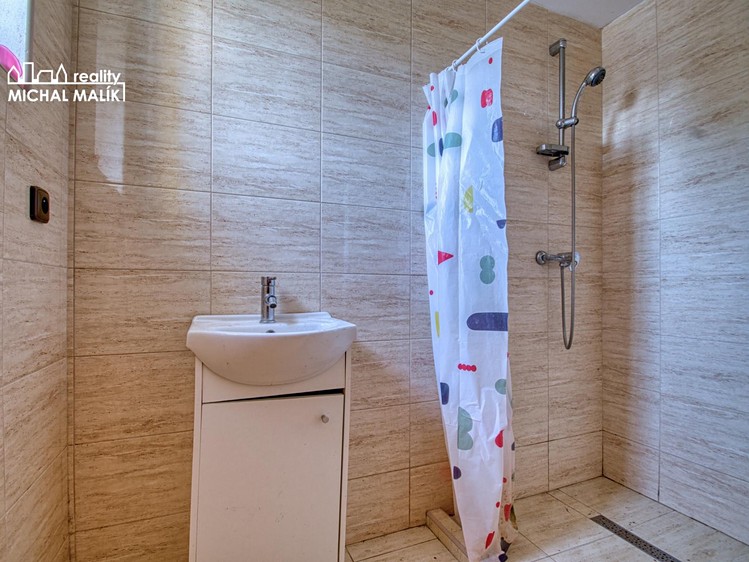 Pronájem komerčního prostoru, 47 m² (6 z 8)