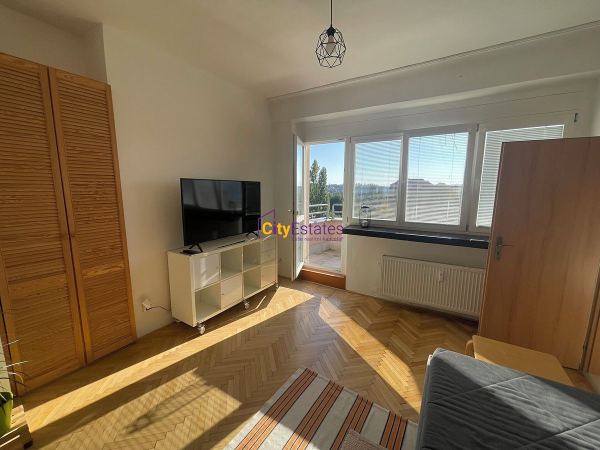 Pronájem bytu 2+1 59 m² – fotografie 2