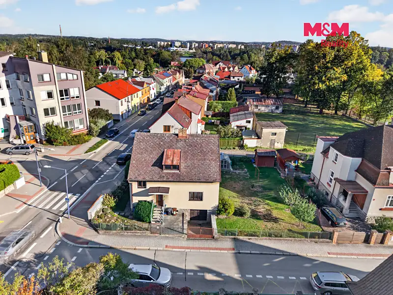 Prodej rodinného domu 171 m², pozemek 605 m², Jindřichův Hradec – náhled fotky 2