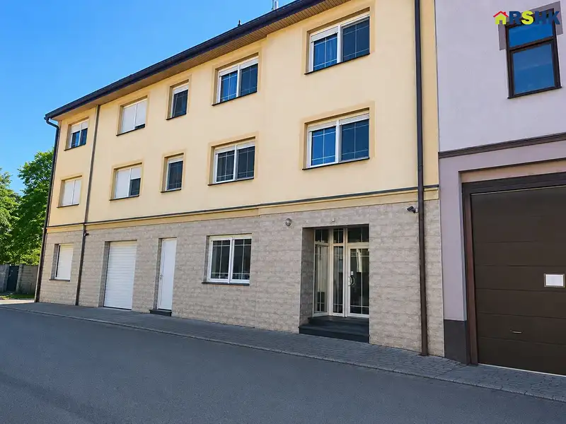 Pronájem obchodního prostoru 155 m², Hlinsko – náhled fotky 2