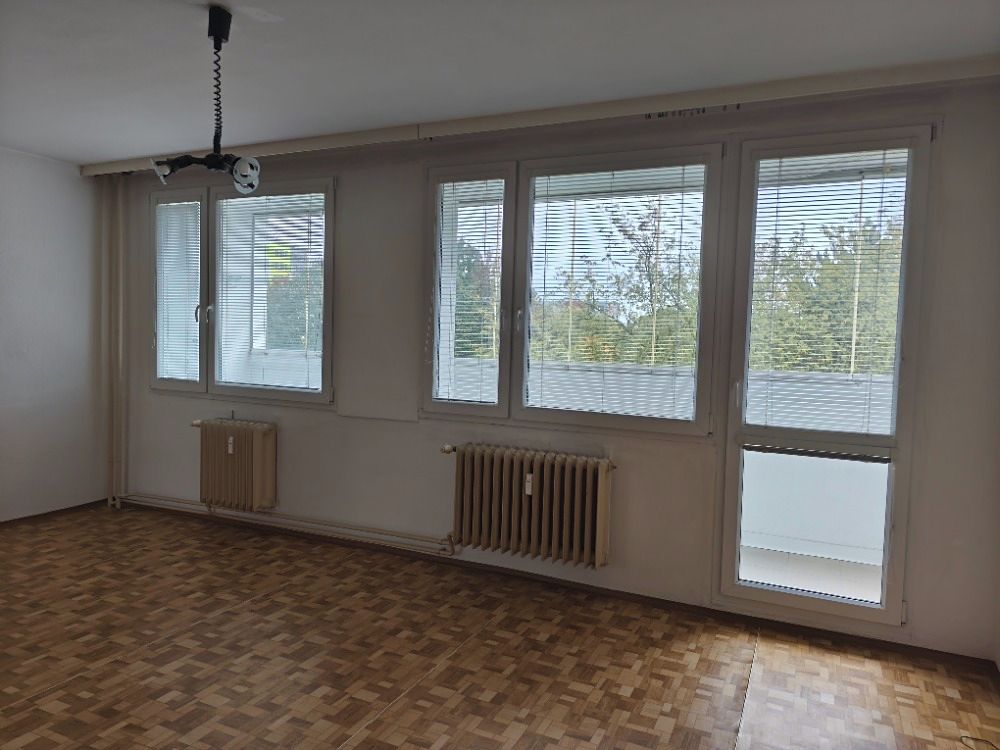 Pronájem bytu 1+kk 36 m², Kladno – fotka 1 z 3
