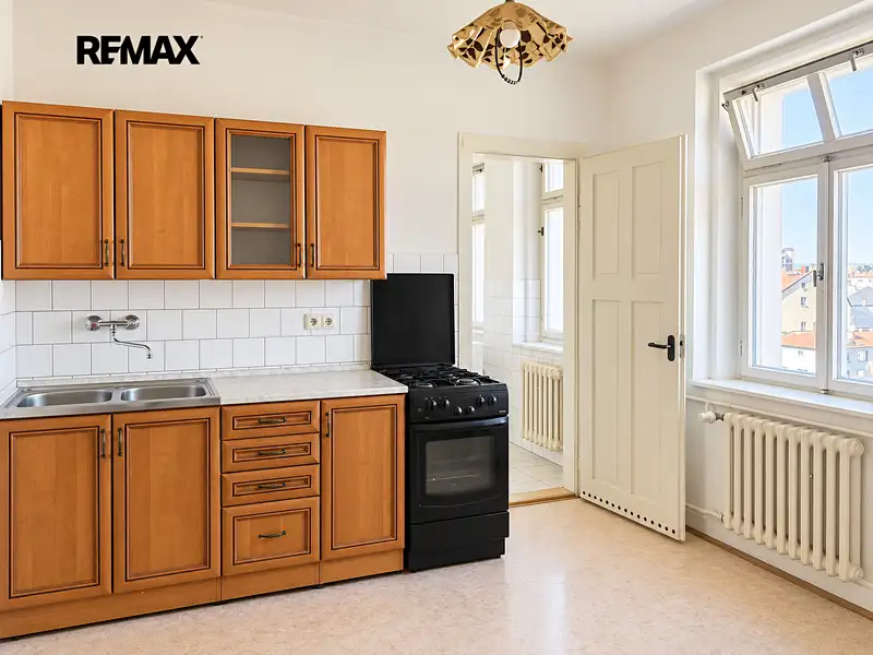 Prodej bytu 3+1 80 m², Karlovy Vary – náhled fotky 1