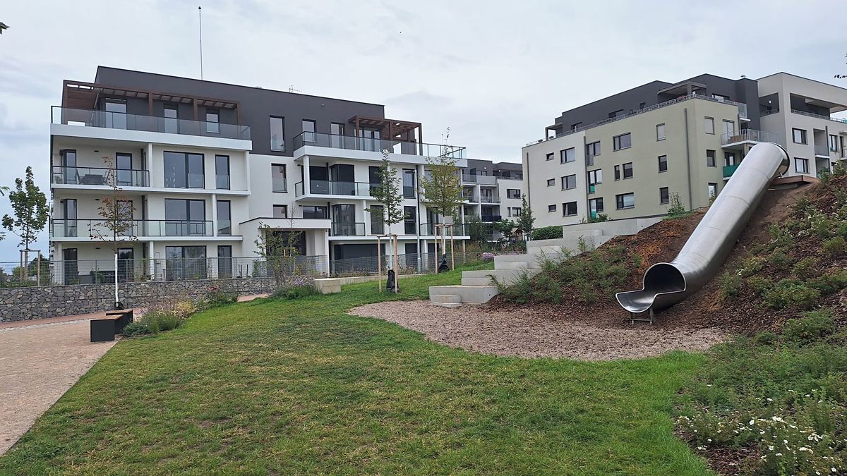Pronájem bytu 2+kk 53 m² – fotografie 2