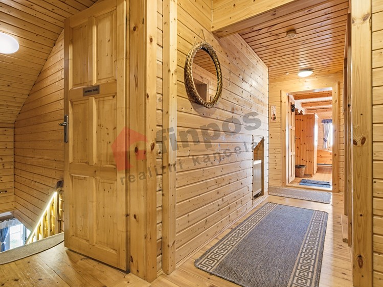 Prodej komerčního prostoru, 233 m² (13 z 24)
