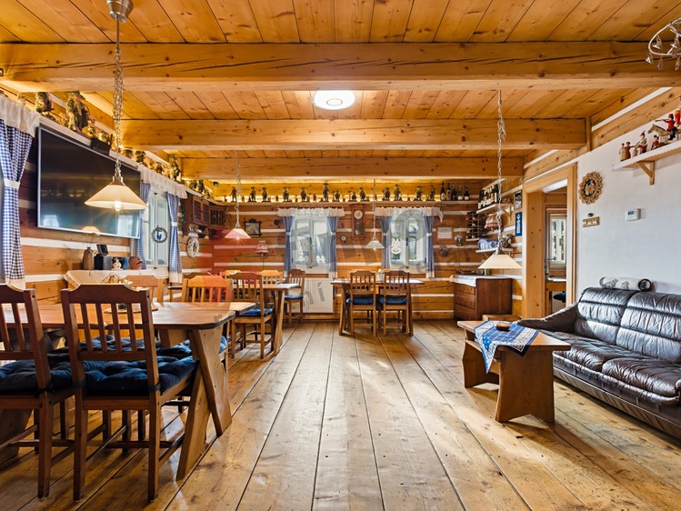 Prodej domu, 233 m² (7 z 24)