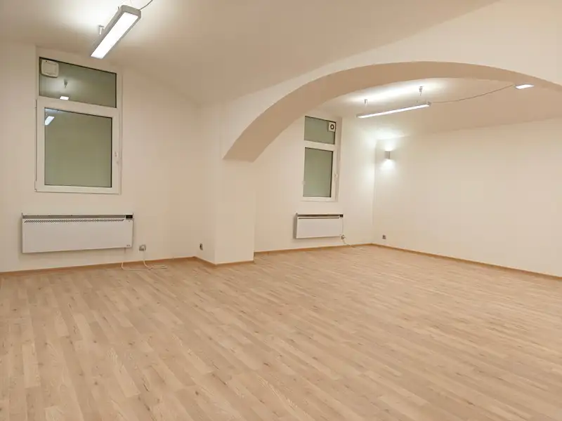 Prodej kanceláře 65 m², Praha – náhled fotky 2