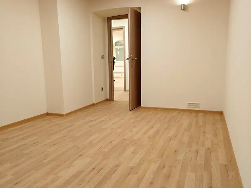 Prodej kanceláře 65 m², Praha – náhled fotky 3