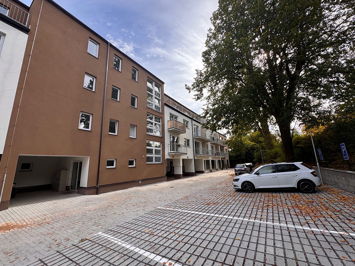 Pronájem bytu 4+kk 70 m², Třešť – fotka 1 z 3