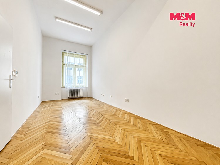 Комерційне приміщення в оренду, 32 м² (6 з 18)