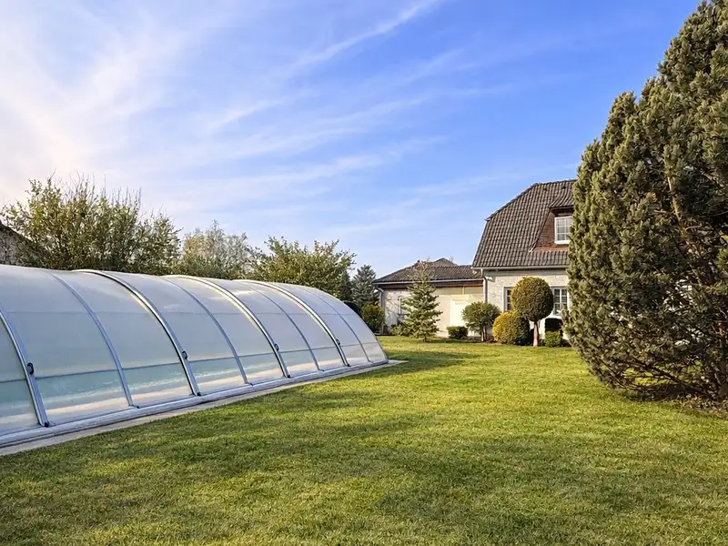 Pronájem rodinného domu 116 m², pozemek 948 m², Křenice – náhled fotky 1