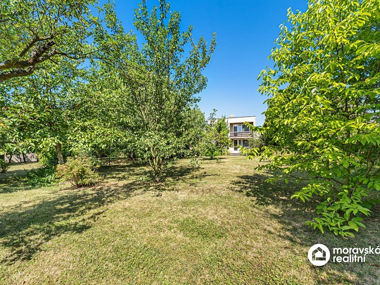 Prodej pozemku, 1 048 m² (40 z 55)