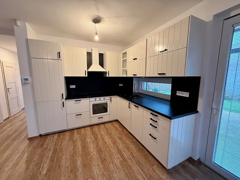 Pronájem rodinného domu 120 m², pozemek 300 m², Rebešovice – náhled fotky 3