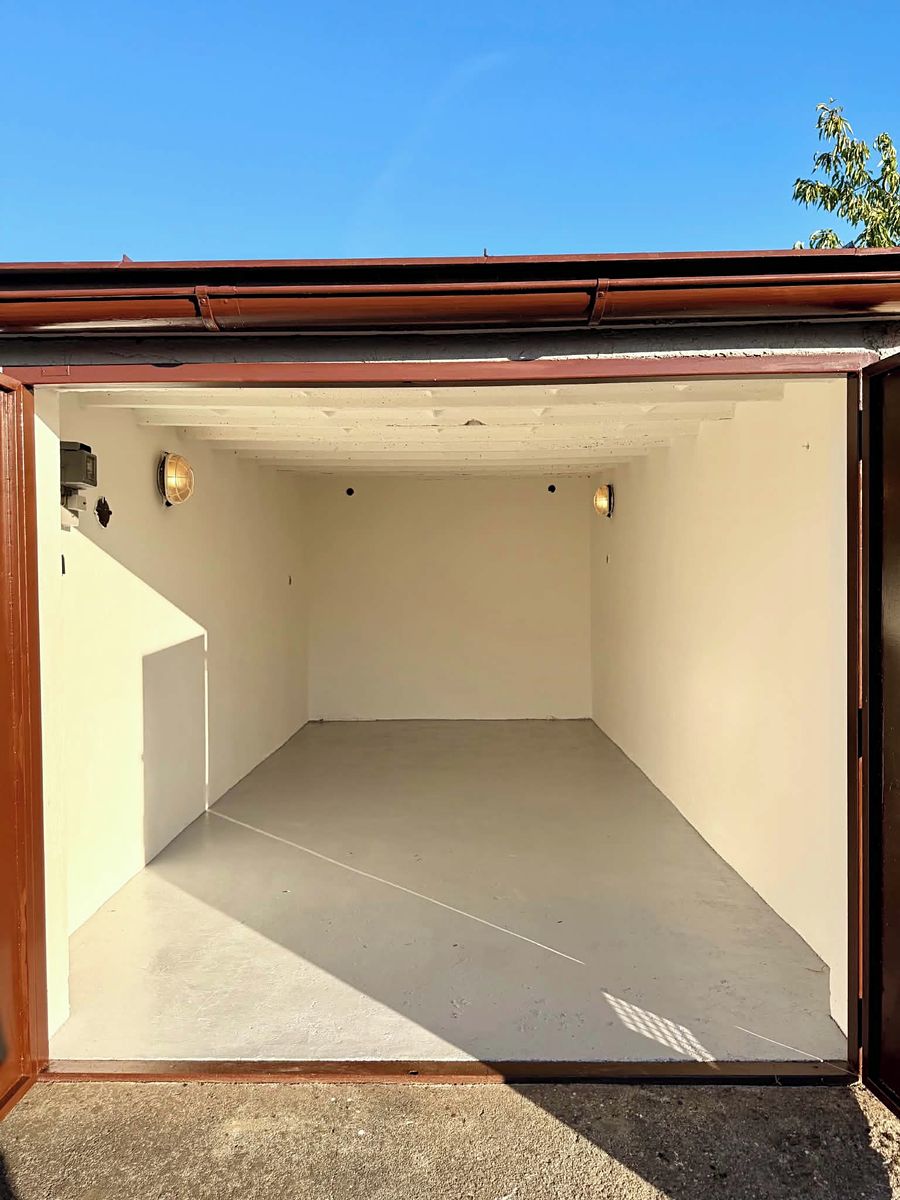Pronájem garáže 20 m², Sezimovo Ústí – fotka 1 z 3