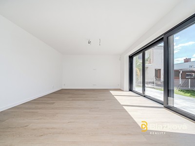 Haus zum Kauf, 278 m² (3 von 15)