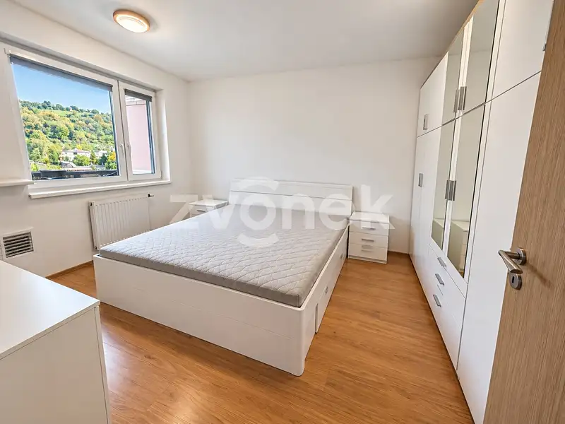 Pronájem bytu 2+kk 57 m², Zlín – náhled fotky 3