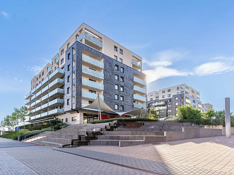 Prodej bytu 2+kk 56 m², Praha – náhled fotky 1